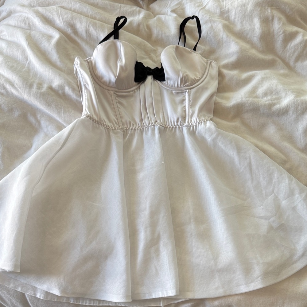 Victoria's Secret White Chemise with Black Bow